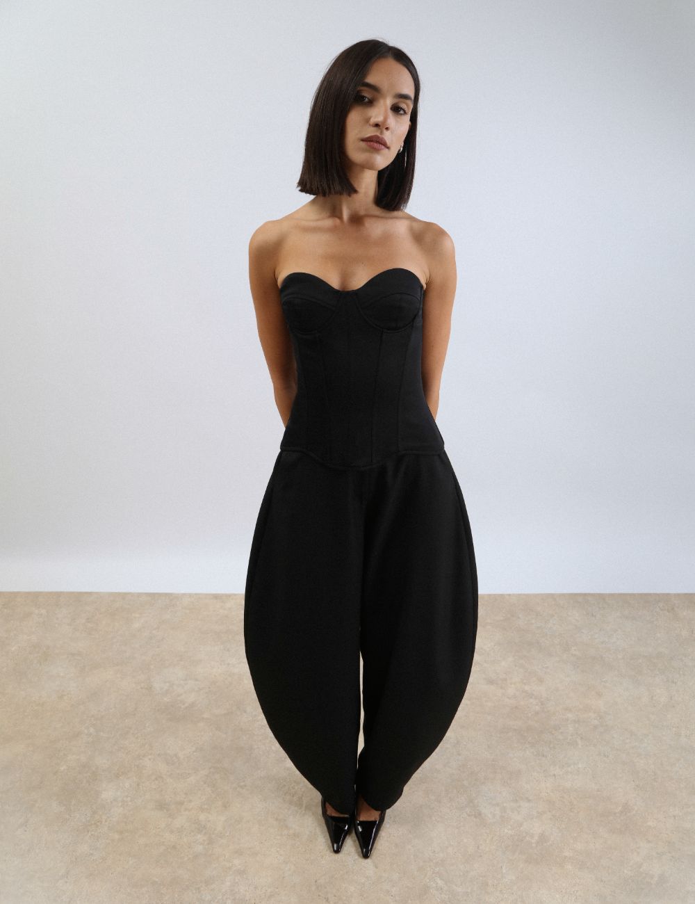 מחוך אדריכלי מפוסל מסאטן AURELIA™ 